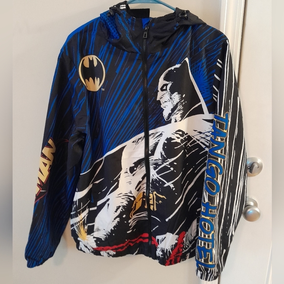 Tango Hotel Batman Windbreaker Jacket with Hoodie Men's Medium - Picture 1 of 4